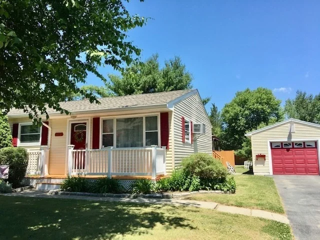Unit for sale at 959 Peckham Rd, New Bedford, MA 02745