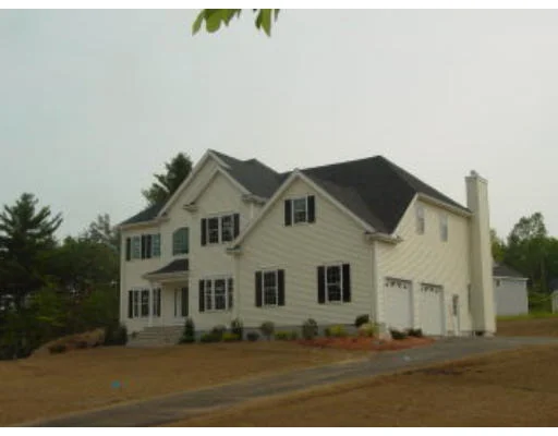 Unit for sale at A-2 South Street, Franklin, MA 02038