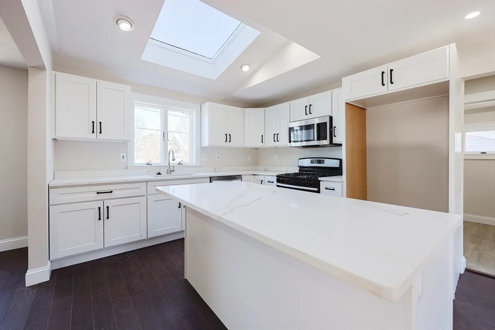 Unit for sale at 179 W Central St, Franklin, MA 02038