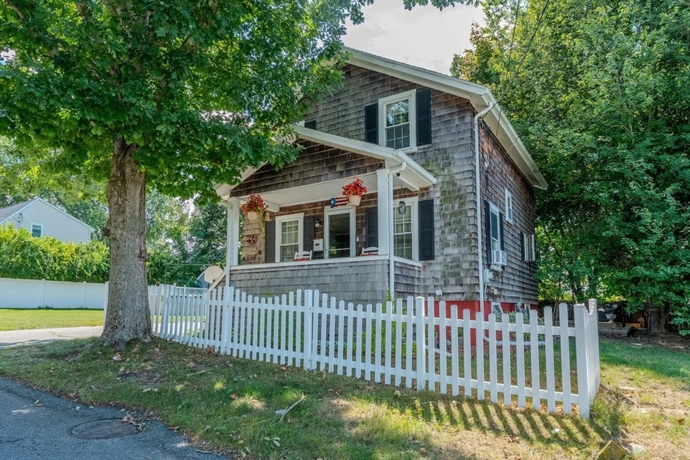 Unit for sale at 135 Thurber Ave, Somerset, MA 02725