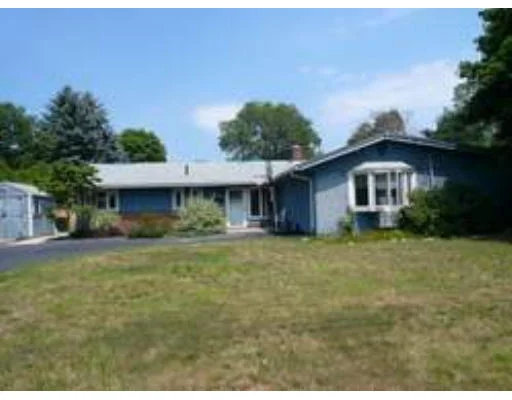 Unit for sale at 9 Irene Rd, Framingham, MA 01701