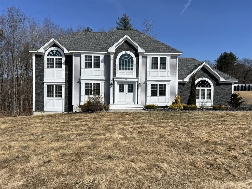 Unit for sale at 38 White Pine Dr, Westminster, MA 01473