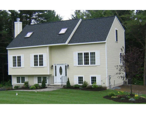 Unit for sale at 205 Whitetail Circle, Southbridge, MA 01550