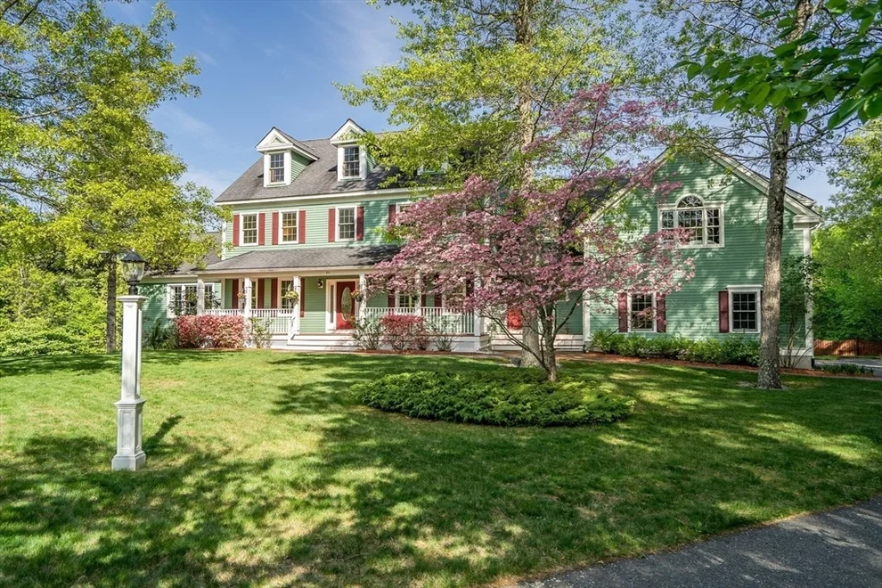Unit for sale at 80 Hughes Ln, Boxborough, MA 01719