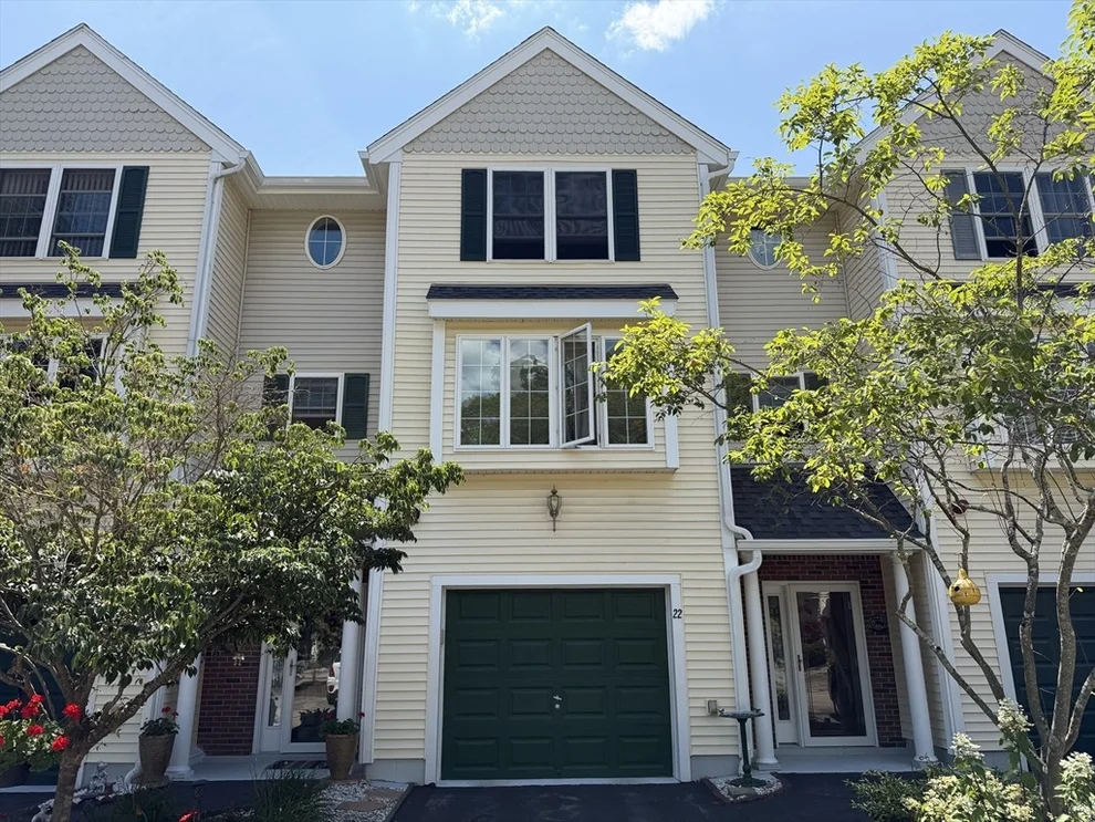 Unit for sale at 22 Groveland Commons Way, Groveland, MA 01834