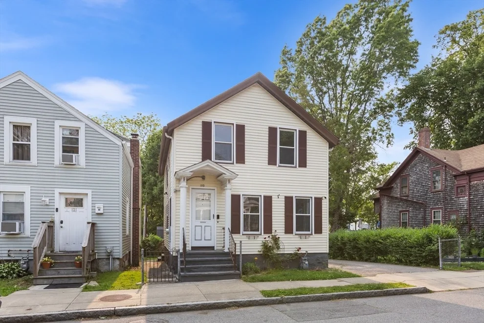 Unit for sale at 123 Ash St, New Bedford, MA 02740