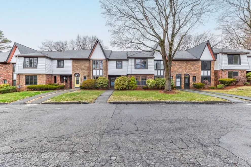 Unit for sale at 16 Cobblestone, Worcester, MA 01606