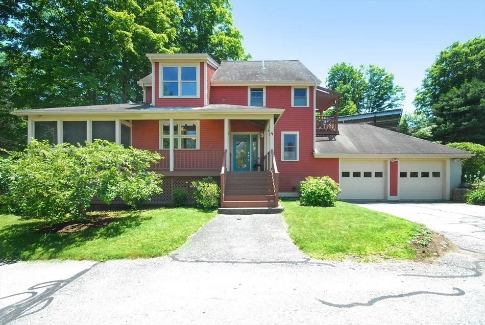 Unit for sale at 4 Half Moon Hl, Acton, MA 01720