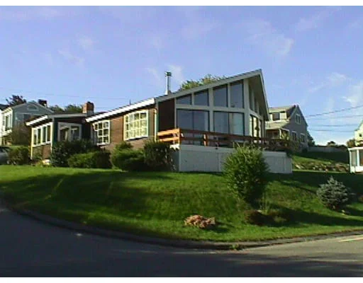 Unit for sale at 47 Northridge Rd, Ipswich, MA 01938