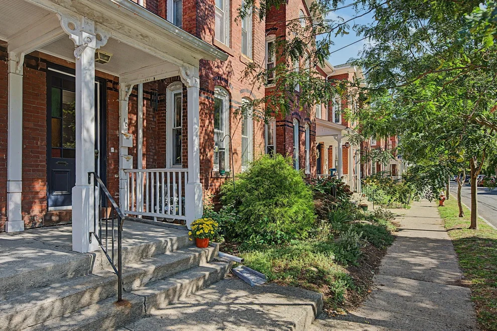 Unit for sale at 10 A Graves Ave, Northampton, MA 01060