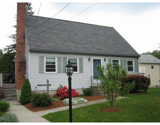 Unit for sale at 2 Willis St, Auburn, MA 01501