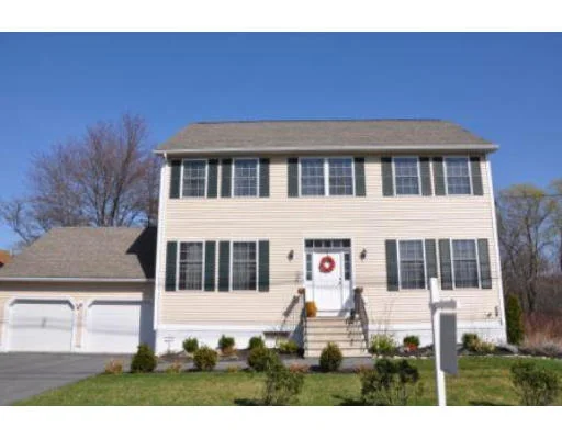 Unit for sale at 609 Haverhill Street, Reading, MA 01867