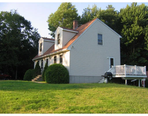 Unit for sale at 9 Fairbanks Ct, Douglas, MA 01516