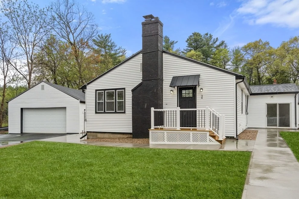 Unit for sale at 34 Bluemer Rd, Southampton, MA 01073