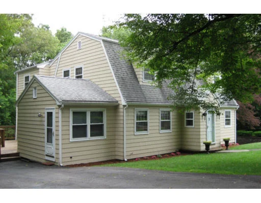 Unit for sale at 8 Circle, Lexington, MA 02420