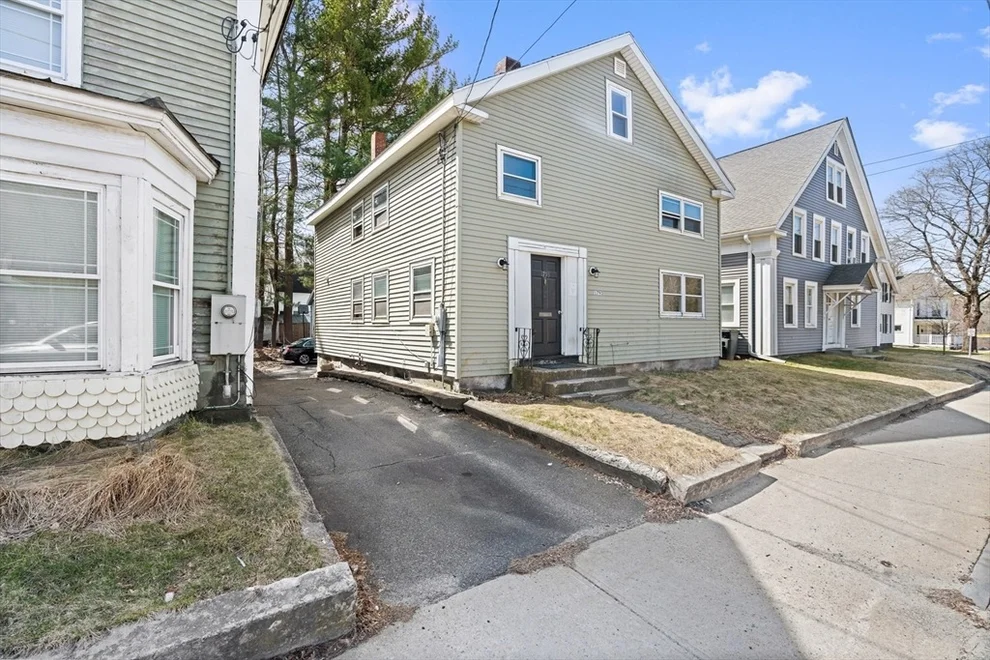Unit for sale at 1793 Main St, Athol, MA 01331