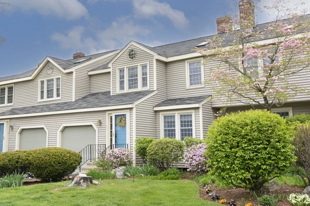 Unit for sale at 25 Harrington Farms Way, Shrewsbury, MA 01545