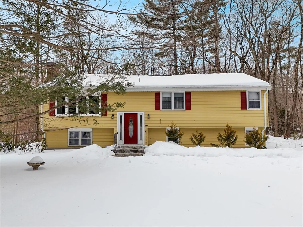 Unit for sale at 386 Redemption Rock Trl, Sterling, MA 01564