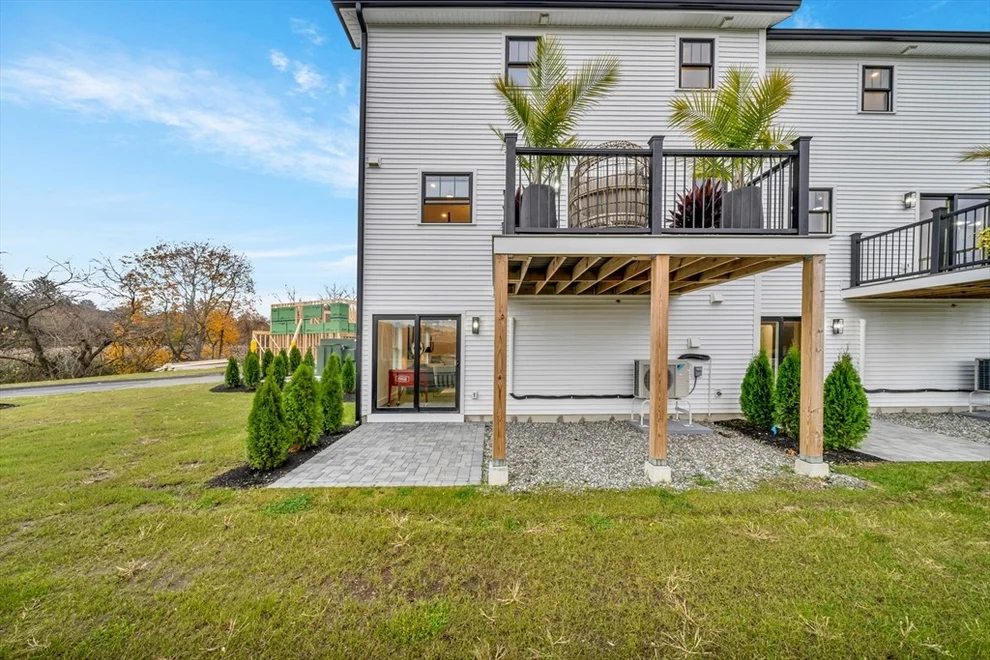 Unit for sale at 1 Birch Brook Landing, Lynn, MA 01905