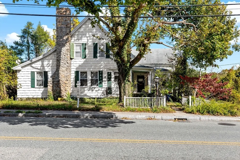 Unit for sale at 437 Main St, Wareham, MA 02571