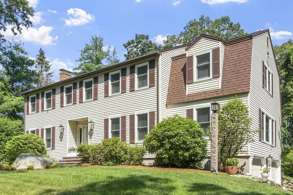 Unit for sale at 37 Farrwood Dr, Andover, MA 01810