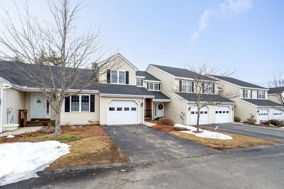 Unit for sale at 195 Bridle Cross Road, Fitchburg, MA 01420