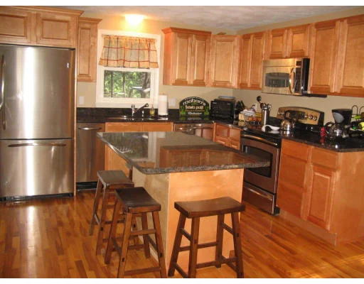 Unit for sale at 95 Pine Street, Manchester, MA 01944