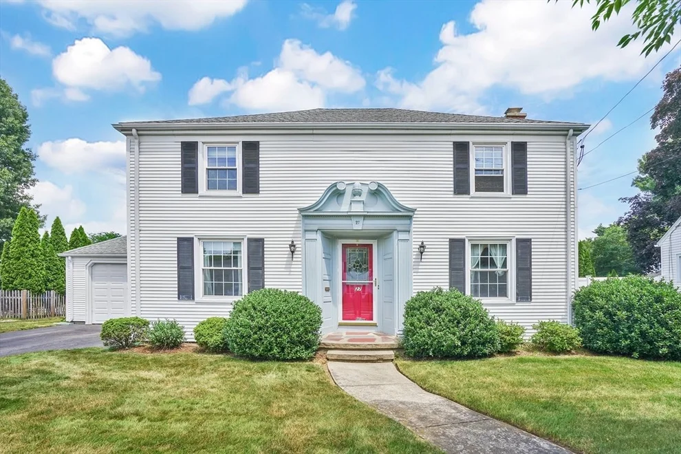 Unit for sale at 27 Oregon St, Springfield, MA 01118