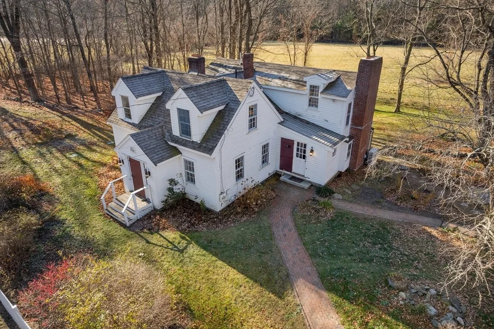 Unit for sale at 220 South Main Street, Sherborn, MA 01770