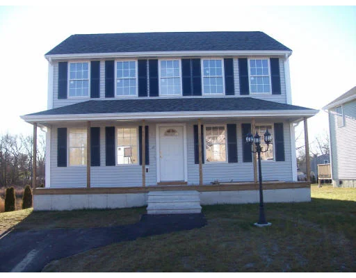 Unit for sale at 35 Nicholas Dr, Wareham, MA 02571