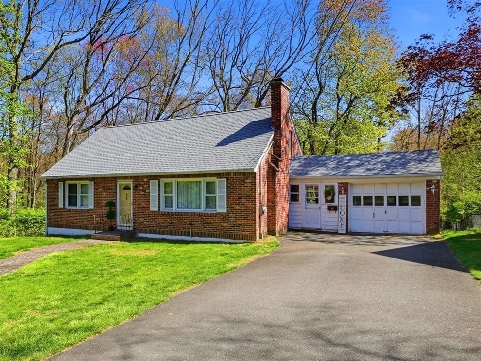 Unit for sale at 98 Clarence St, West Springfield, MA 01089
