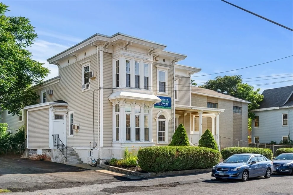 Unit for sale at 7 William St, Haverhill, MA 01830