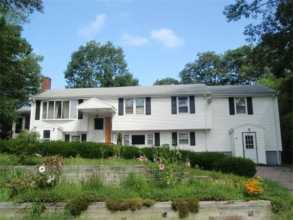 Unit for sale at 33 Bark Cir, Brockton, MA 02302
