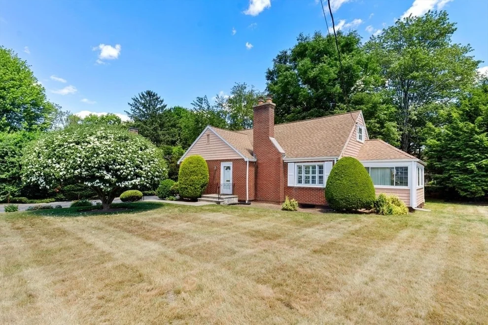 Unit for sale at 70 Grove St, Winchester, MA 01890