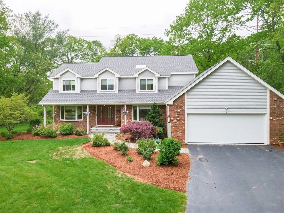 Unit for sale at 10 Grover Rd, Ashland, MA 01721