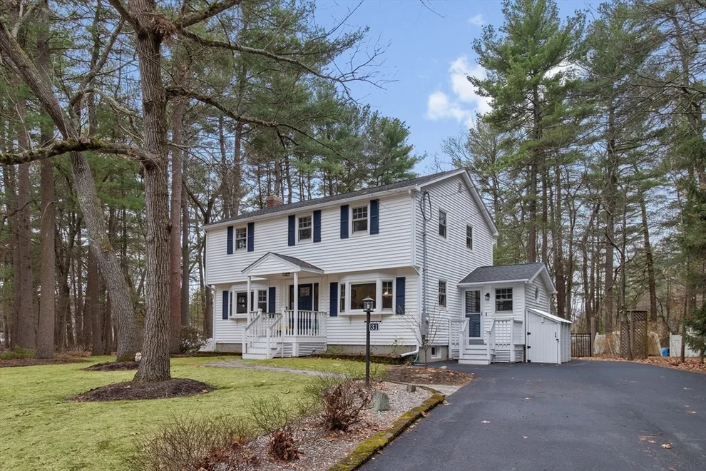 Unit for sale at 31 Maureen Dr, Tewksbury, MA 01876