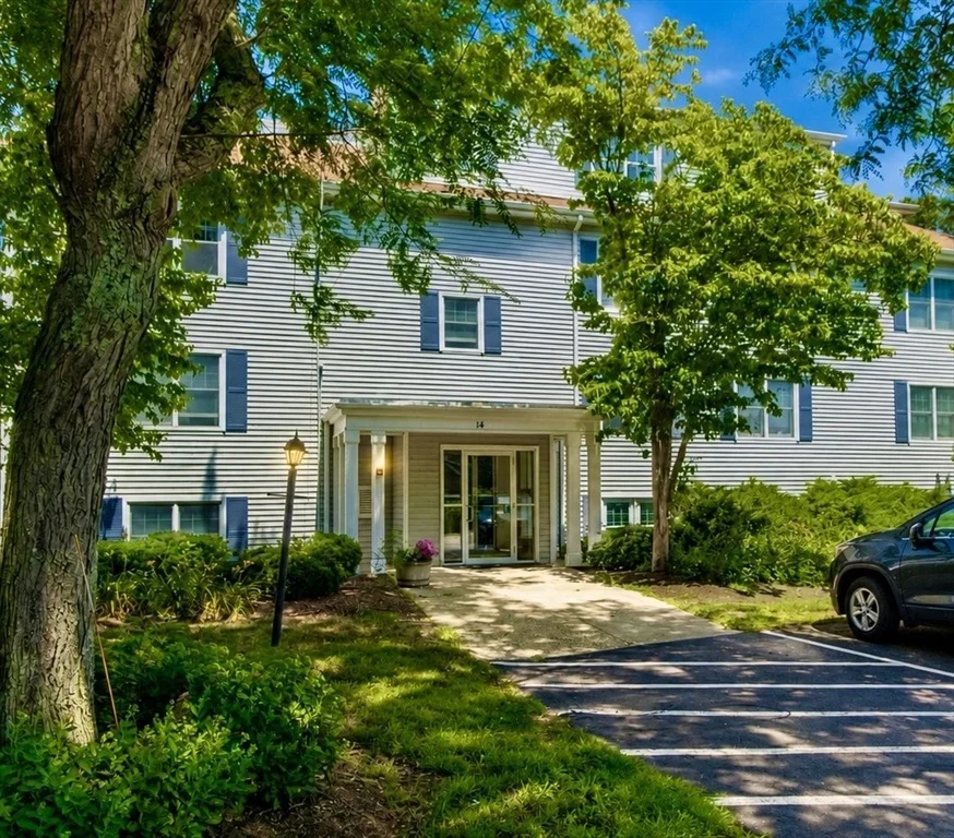 Unit for sale at 14 Webb Pl, Mansfield, MA 02048
