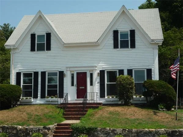 Unit for sale at 168 Main St, Wakefield, MA 01880