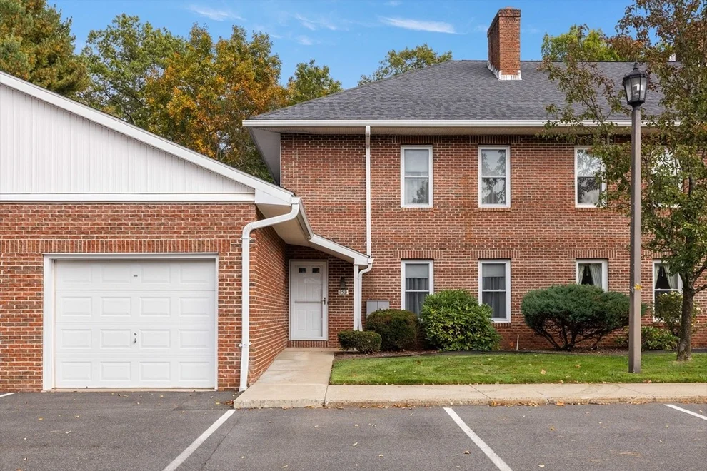 Unit for sale at 15 B Castle Hill Rd., Agawam, MA 01001