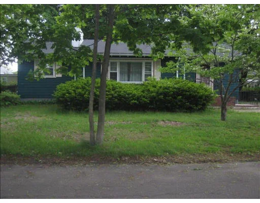 Unit for sale at 25 Howe St, Quincy, MA 02169