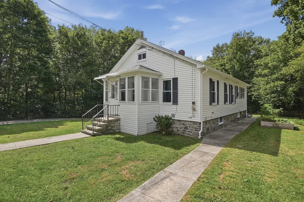 Unit for sale at 28 Eastern Avenue, Webster, MA 01570