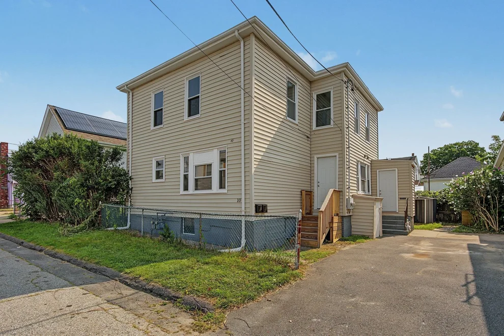 Unit for sale at 10 Carlisa Dr, Fall River, MA 02723