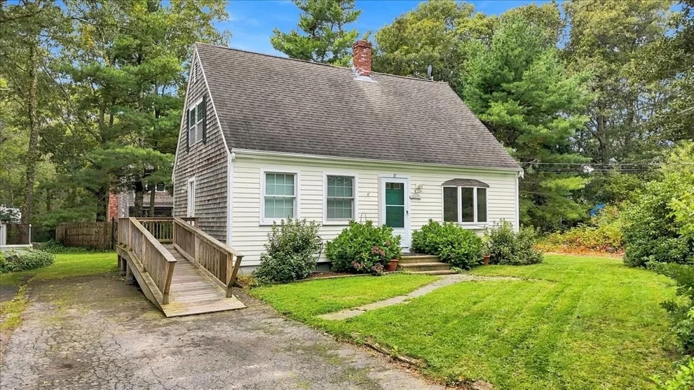Unit for sale at 37 Gooseberry Ln, Barnstable, MA 02648