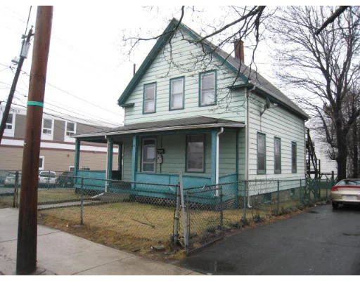 Unit for sale at 48 Waverly St, Framingham, MA 01702