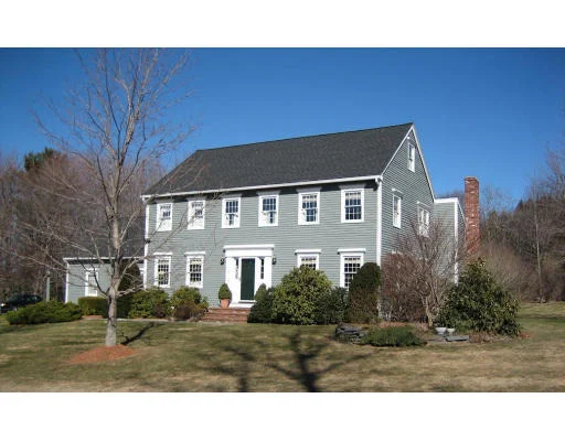 Unit for sale at 9 Heywood Dr, Westborough, MA 01581