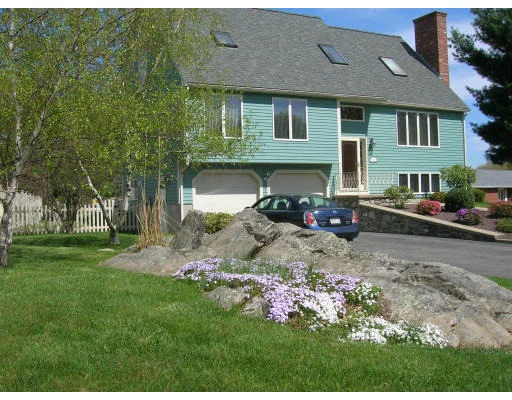 Unit for sale at 32 Grace Ave, Shrewsbury, MA 01545