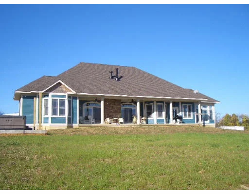 Unit for sale at 96 Ward St, North Brookfield, MA 01535
