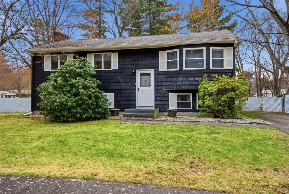 Unit for sale at 3 Hills Rd, Middleton, MA 01949