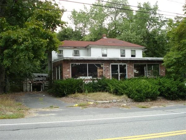 Unit for sale at 39 West Plain Street, Wayland, MA 01778