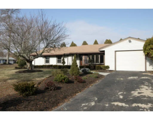 Unit for sale at 9 Emerald Dr, Dartmouth, MA 02747